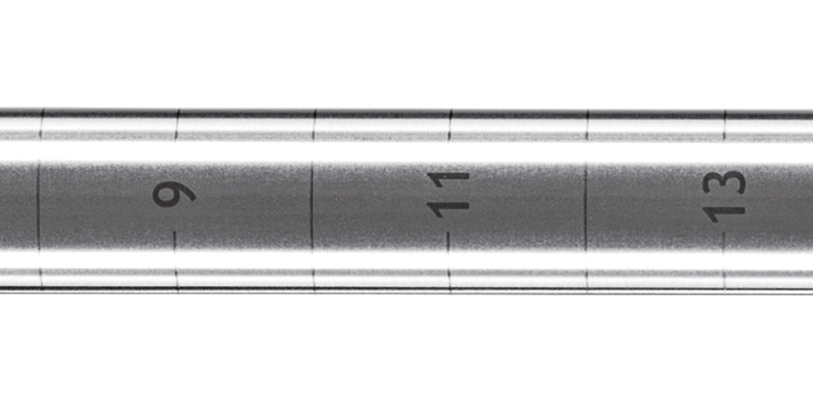 La graduation sur les tubes, paire d'un côté et impaire de l'autre, facilite la mesure des sténoses. La graduation sur les tubes, paire d'un côté et impaire de l'autre, facilite la mesure des sténoses.